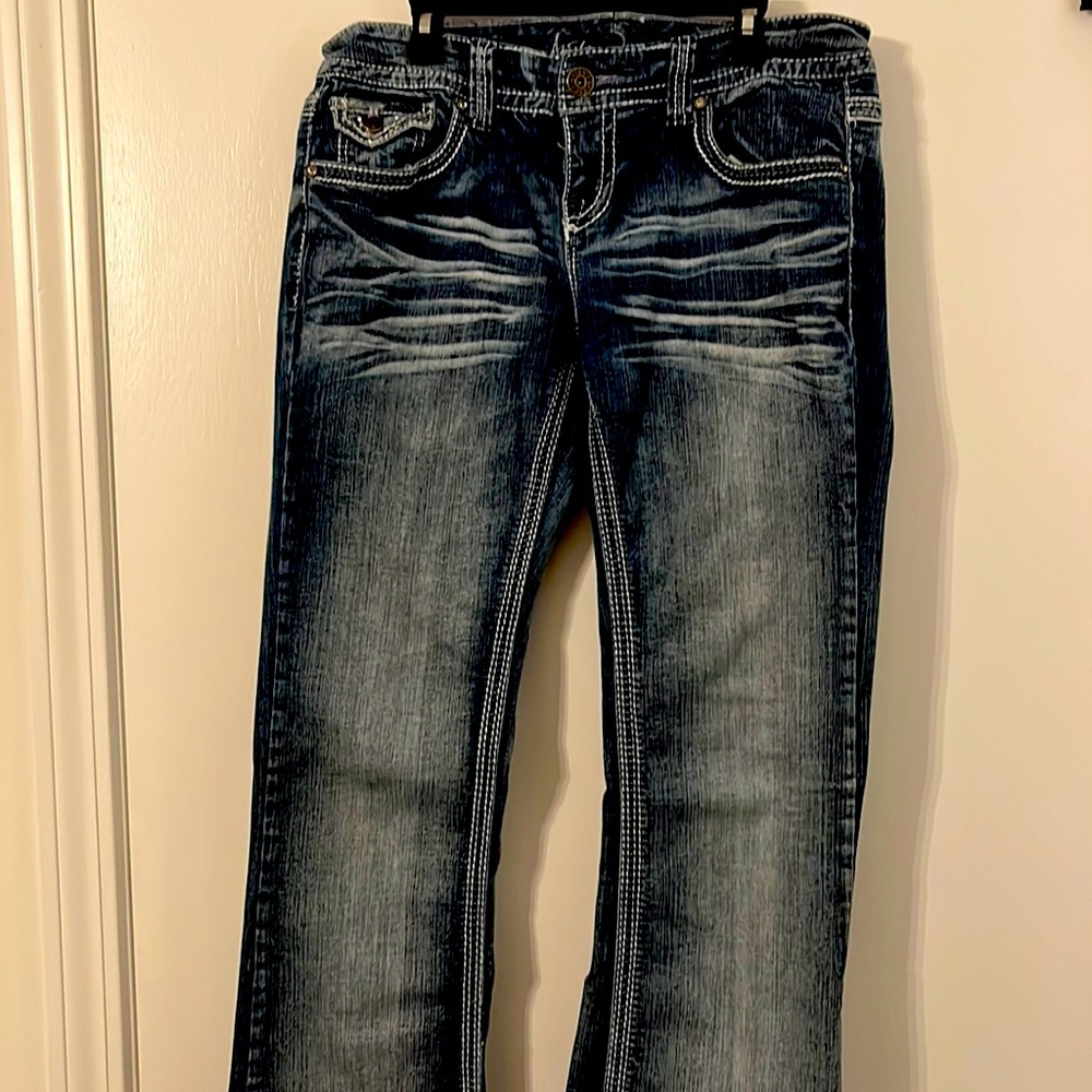 Ariya Jeans